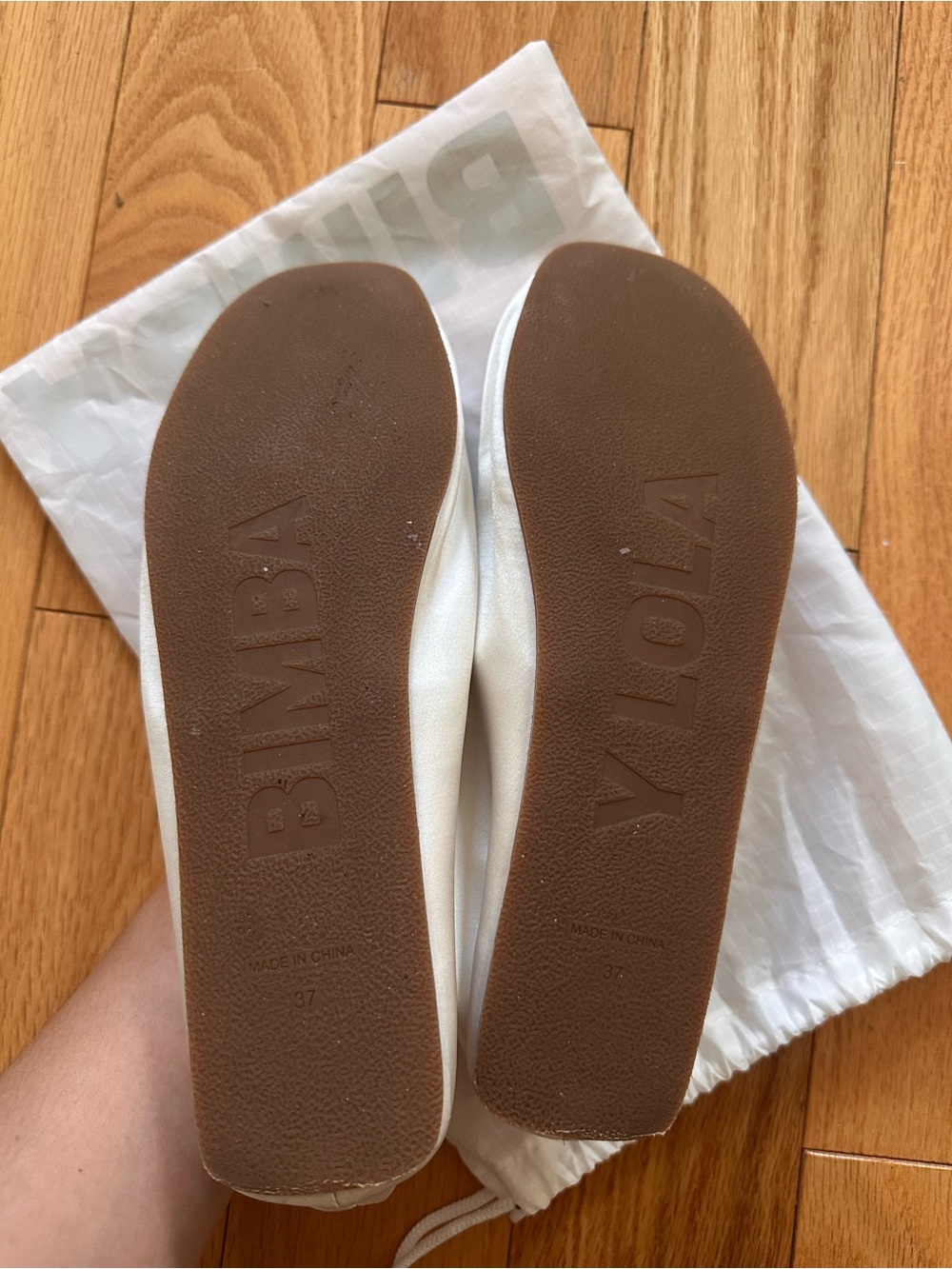 Bimba Y Lola White Satin Ballerina Flat - Picture 12 of 12